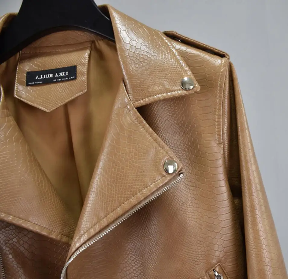2020 Autumn Women PU Leather Coat Long Sleeved With Belt Faux Leather Jacket Female Punk coat Ladies Biker Moto Outwear s62
2020 Autumn Women PU Leather Coat Long Sleeved With Belt Faux Leather Jacket Female Punk coat Ladies Biker Moto Outwear s62