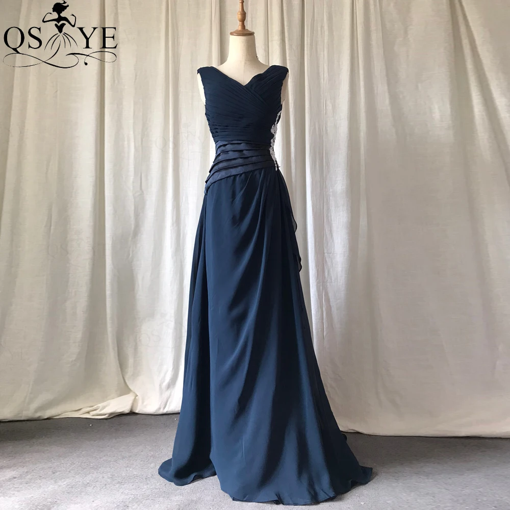 Navy Prom Dresses Ruched Chiffon Evening Gown V Neck Party Dress White Lace Appliques Pleat Mom Formal Dress A Line Vestido
Navy Prom Dresses Ruched Chiffon Evening Gown V Neck Party Dress White Lace Appliques Pleat Mom Formal Dress A Line Vestido