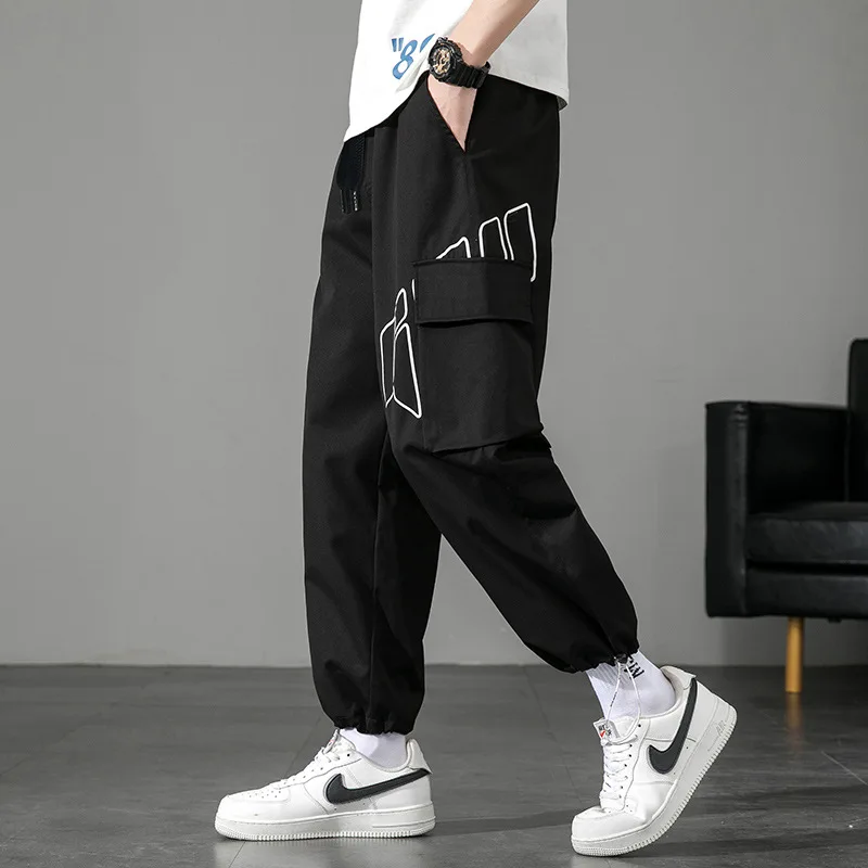 2021 new Korean fashion trend young men's trousers casual trousers men's trousers spring and autumn loose cropped trousers
2021 new Korean fashion trend young men's trousers casual trousers men's trousers spring and autumn loose cropped trousers