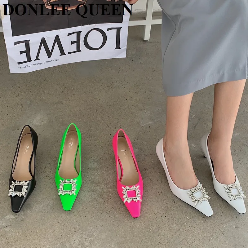 Brand Rhinestone Shoes Women Female Thin Med Heels Square Toe Pumps Dress Party Wedding Shoes 2022 New Arrival Zapatos De Mujer
Brand Rhinestone Shoes Women Female Thin Med Heels Square Toe Pumps Dress Party Wedding Shoes 2022 New Arrival Zapatos De Mujer