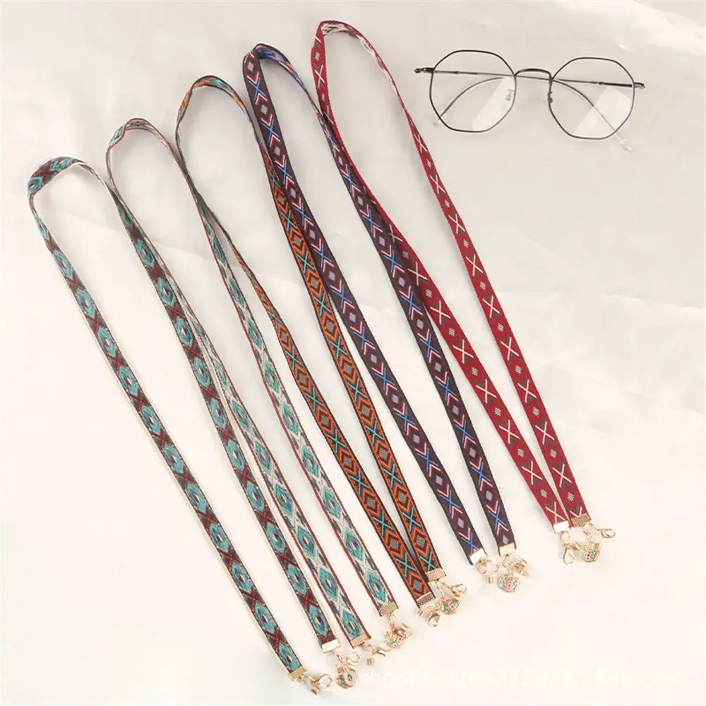 Fashion Necklace Cord Mask Holder Necklace Strap Mask Chain Eyeglass Chain Glasses Chain
Fashion Necklace Cord Mask Holder Necklace Strap Mask Chain Eyeglass Chain Glasses Chain