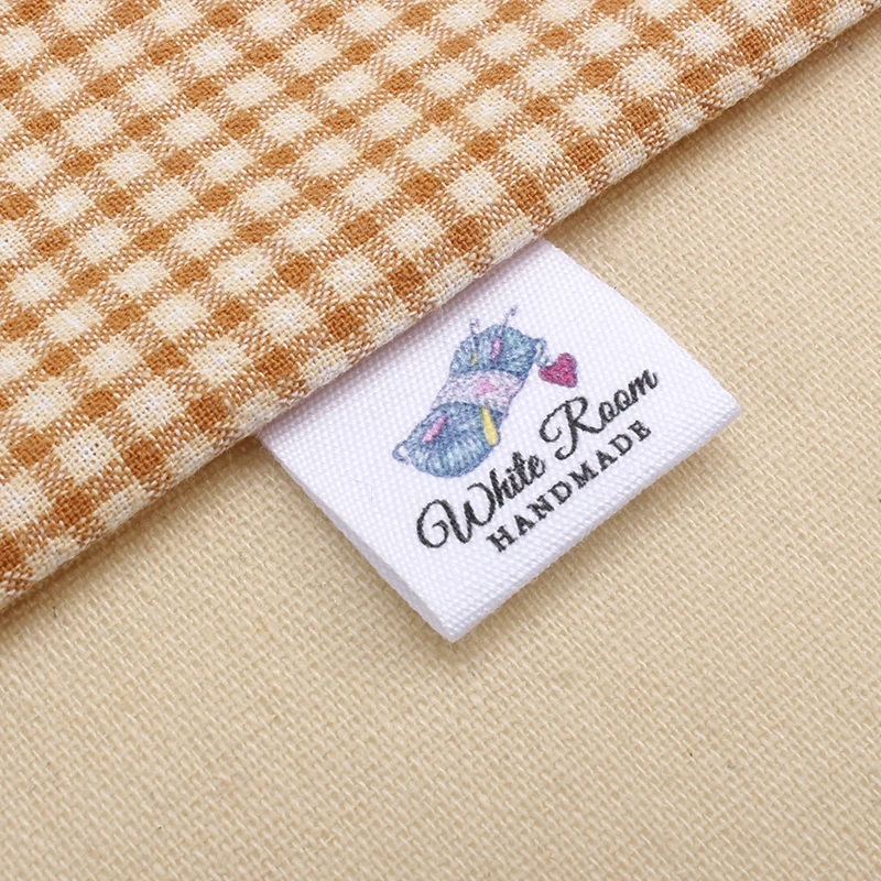 Custom Clothing Labels, Personalized Brand, Cotton Ribbon Labels, Logo or Text , knitting handmade labels (MD0434)
Custom Clothing Labels, Personalized Brand, Cotton Ribbon Labels, Logo or Text , knitting handmade labels (MD0434)