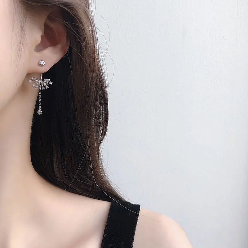 925 Sterling Silver Earrings Exquisite Geometric Zircon Long Tassel Earrings for Women Simple Fashion Korean New Design Jewelry
925 Sterling Silver Earrings Exquisite Geometric Zircon Long Tassel Earrings for Women Simple Fashion Korean New Design Jewelry