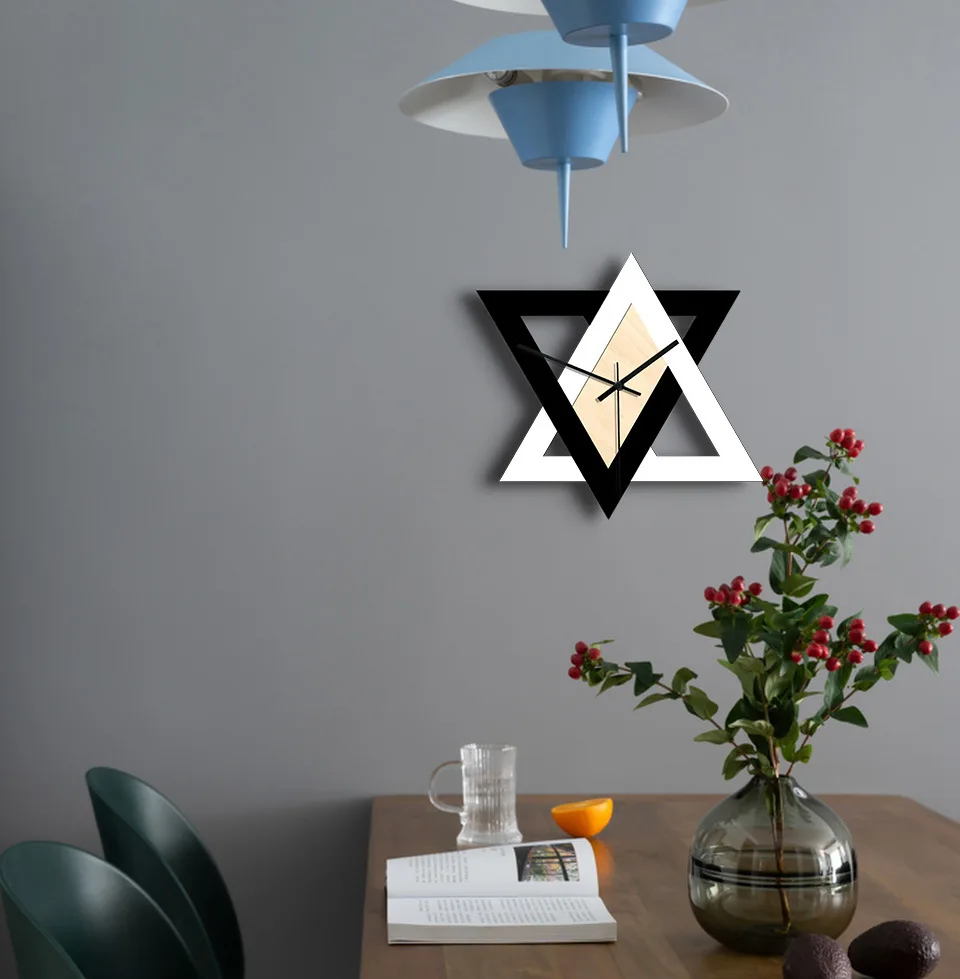 Wall Clock New Nordic Personality Black and White Simple Wall Clocks Vintage Mute Minimalist Decorative Clock Home Hanging
Wall Clock New Nordic Personality Black and White Simple Wall Clocks Vintage Mute Minimalist Decorative Clock Home Hanging