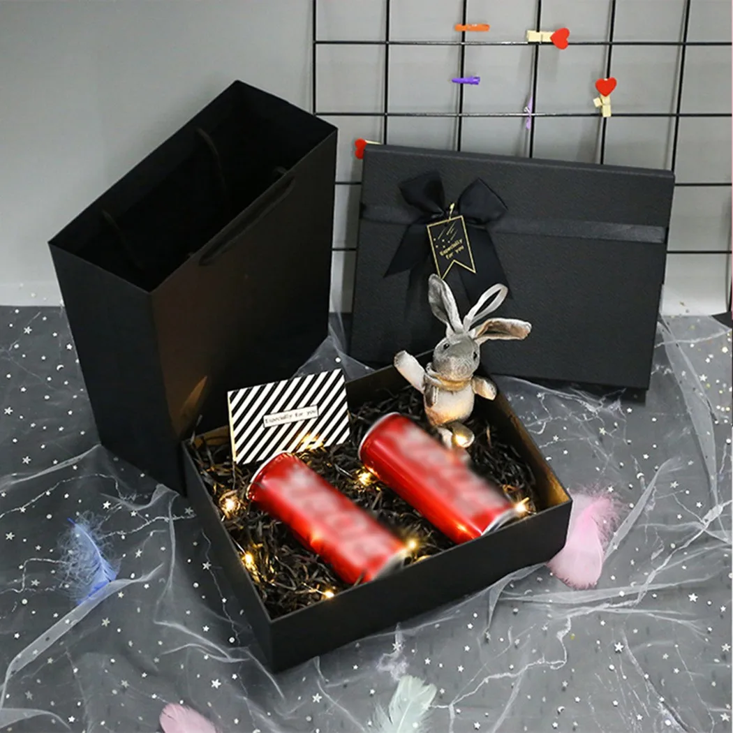 High Quality Gift Box Christmas Holiday Favors Gift Packaging Box Wedding Birthday Festival Party Christmas Gift Box
High Quality Gift Box Christmas Holiday Favors Gift Packaging Box Wedding Birthday Festival Party Christmas Gift Box