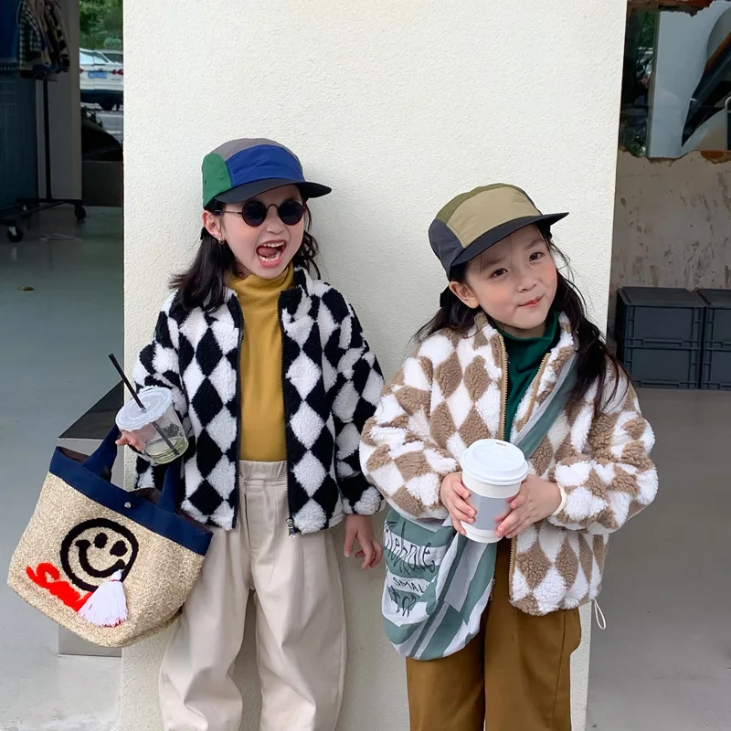 Куртка с круглым вырезом, однотонная, из хлопка, на молнии
Куртка с круглым вырезом, однотонная, из хлопка, на молнии