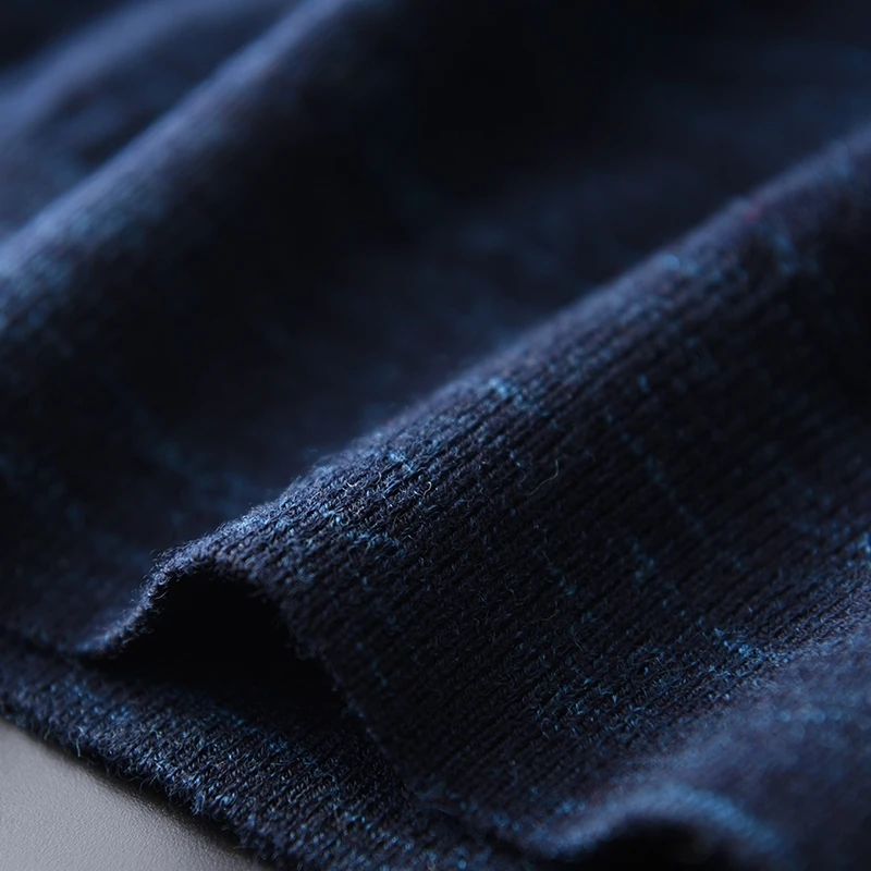 luxury Men's 100% wool, high collar silk knitted sweater, with autumn and winter flowers, thin sweater
luxury Men's 100% wool, high collar silk knitted sweater, with autumn and winter flowers, thin sweater