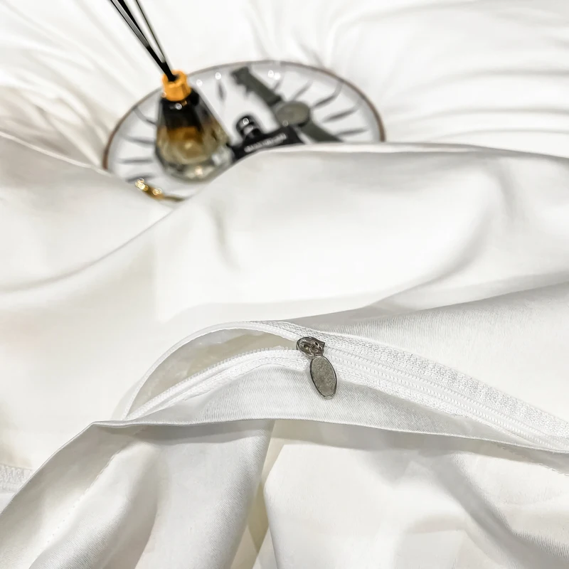 White Retro European Palace Style 600TC Egyptian Cotton Bedding Set Gold Embroidery Duvet Cover Flat/Fitted Sheet Pillowcases
White Retro European Palace Style 600TC Egyptian Cotton Bedding Set Gold Embroidery Duvet Cover Flat/Fitted Sheet Pillowcases