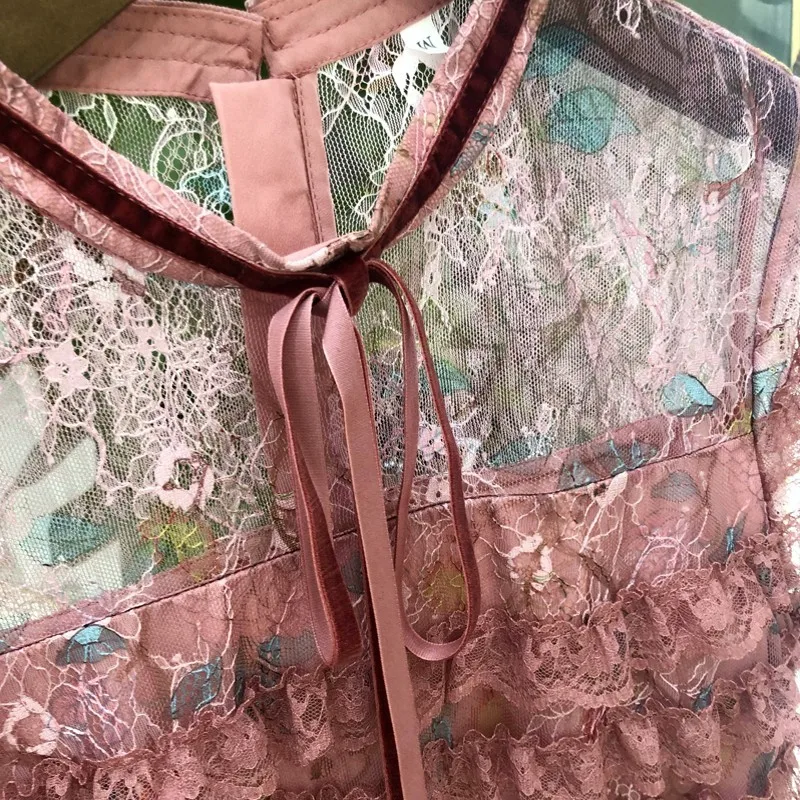 France Runway Women High Quality Lace Long Dress Elegant Ladies Cascading Ruffles Vintage Dress Summer Floral Printed Dresses
France Runway Women High Quality Lace Long Dress Elegant Ladies Cascading Ruffles Vintage Dress Summer Floral Printed Dresses
