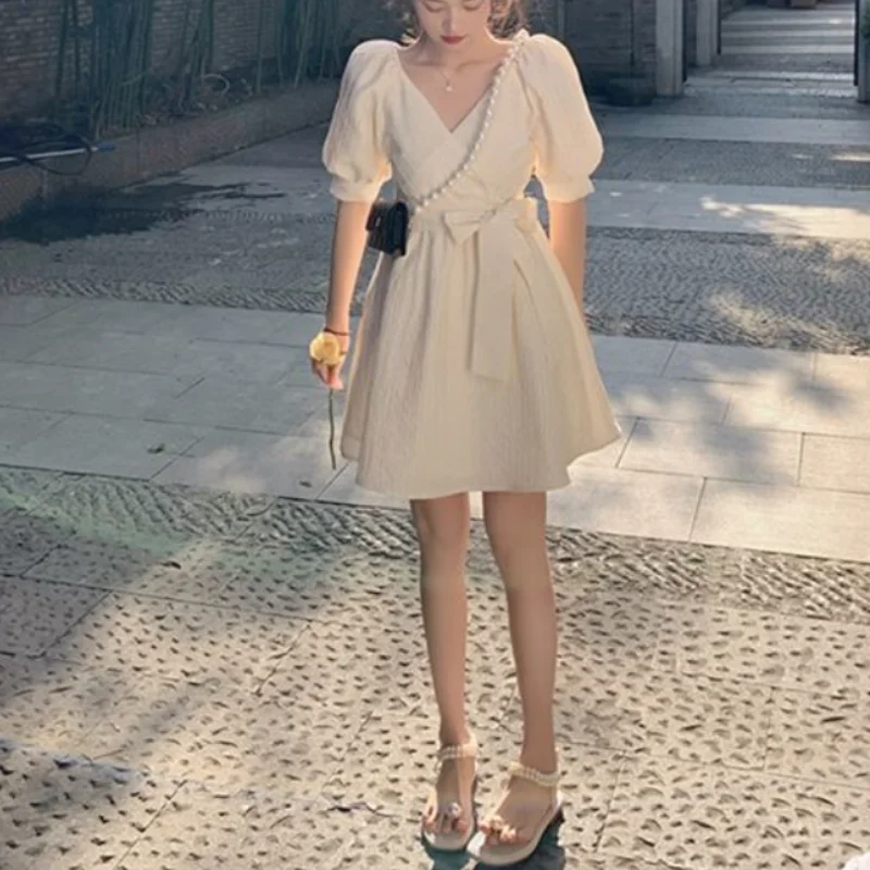 Sexy Korea Mini Dress Women Elegant One Piece Dresses Designer Puff Sleeve Bow Slim A-LINE Office Dress Party Casual Clothing
Sexy Korea Mini Dress Women Elegant One Piece Dresses Designer Puff Sleeve Bow Slim A-LINE Office Dress Party Casual Clothing