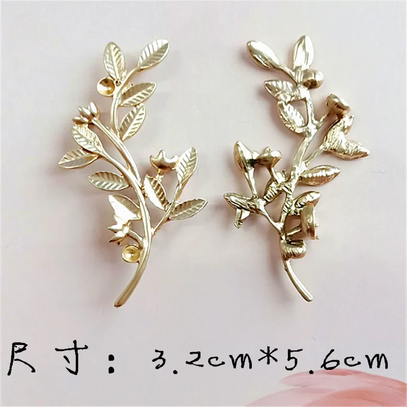 20pcs/lot Fashion Gold Color Leaf Hollow Leaves Charms Pendant For Necklace wedding Jewelry brooch Accessories
20pcs/lot Fashion Gold Color Leaf Hollow Leaves Charms Pendant For Necklace wedding Jewelry brooch Accessories