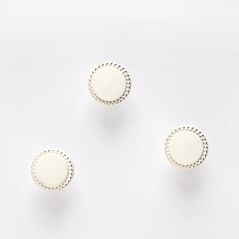Nordic Light Luxury Minimalist Style Small Crystal White Round Cabinet Door handles Drawer knobs
Nordic Light Luxury Minimalist Style Small Crystal White Round Cabinet Door handles Drawer knobs