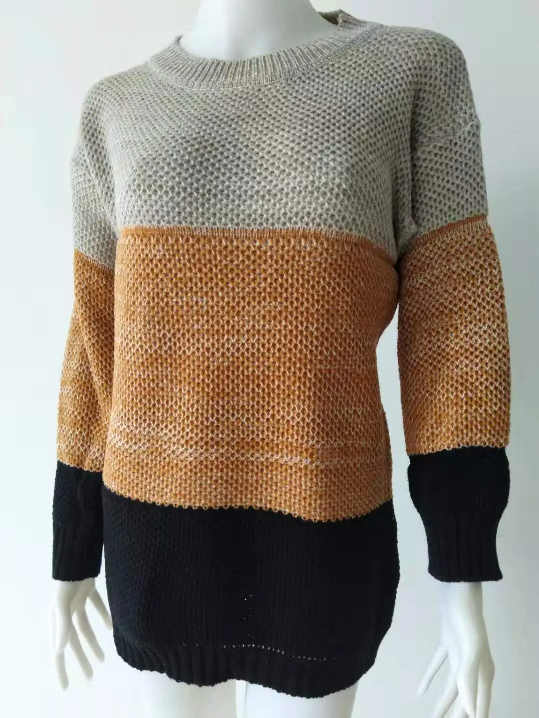 2021 New Knitted Sweater Women Autumn Striped Pullover Fashion Clothes Female Sweaters Casual Loose Street Wear Y394
2021 New Knitted Sweater Women Autumn Striped Pullover Fashion Clothes Female Sweaters Casual Loose Street Wear Y394