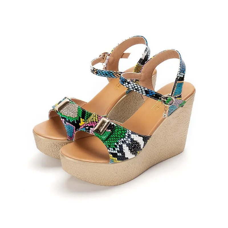 New Arrivals 2021 Summer Woman High Heels 11CM Wedges Sandals Elegant Pu Leather Platform Peep Toe Sandalis Metal Buckle Shoes
New Arrivals 2021 Summer Woman High Heels 11CM Wedges Sandals Elegant Pu Leather Platform Peep Toe Sandalis Metal Buckle Shoes