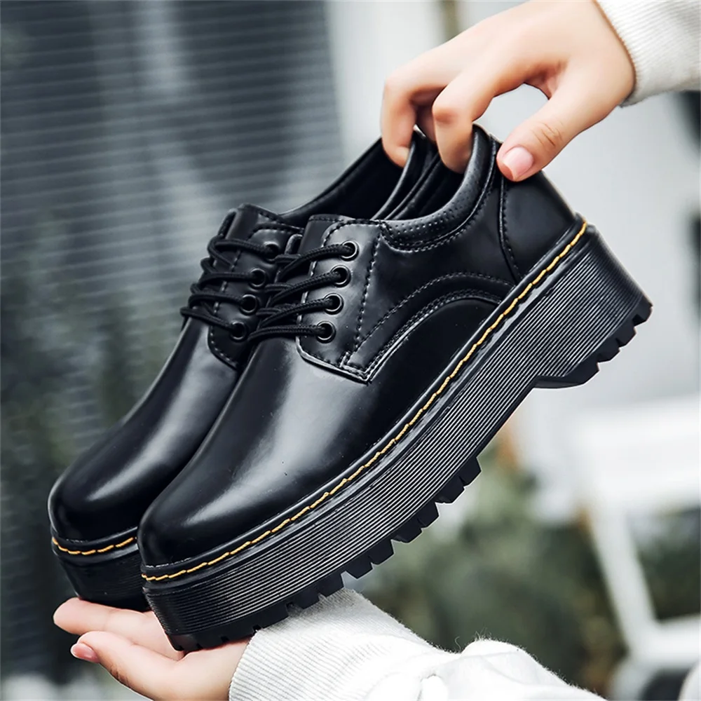 New style women's casual leather shoes, fashion platform leather women's shoes with thick soles, high-end Martin shoes
New style women's casual leather shoes, fashion platform leather women's shoes with thick soles, high-end Martin shoes