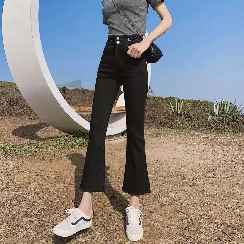 YAMDI flare denim pants women 2020 spring summer solid solid jeans woman slim pantalon solid pocket vintage button high waist 
YAMDI flare denim pants women 2020 spring summer solid solid jeans woman slim pantalon solid pocket vintage button high waist