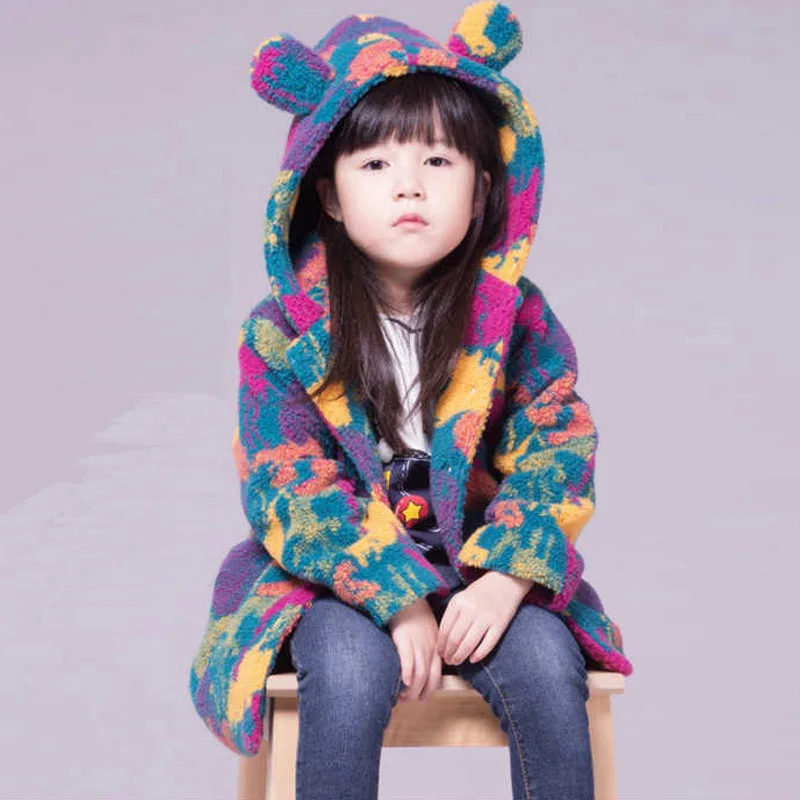 Autumn Winter Girls Thick Jacket Plus Velvet Warm Hooded Outerwear Teenage Girls New Camouflage Fleece Outdoor Thickening Coat
Autumn Winter Girls Thick Jacket Plus Velvet Warm Hooded Outerwear Teenage Girls New Camouflage Fleece Outdoor Thickening Coat