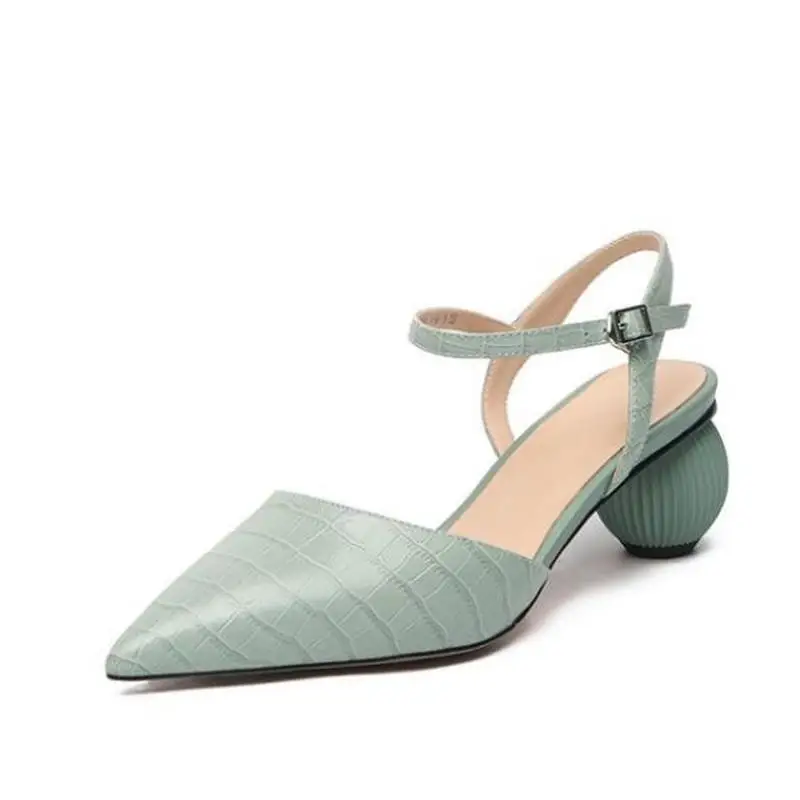 Дизайнерские Босоножки на каблуке с украшением в виде змеиной кожи; Сандалии с острым носком 
Дизайнерские Босоножки на каблуке с украшением в виде змеиной кожи; Сандалии с острым носком