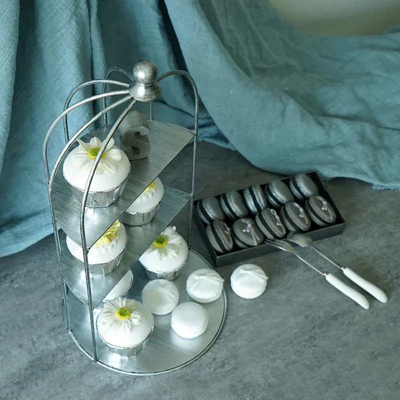 Bird Cage Retro Cake Stand Silver European Three-layer Dessert Table Decoration Wedding Birthday Party Cake Display Stand
Bird Cage Retro Cake Stand Silver European Three-layer Dessert Table Decoration Wedding Birthday Party Cake Display Stand