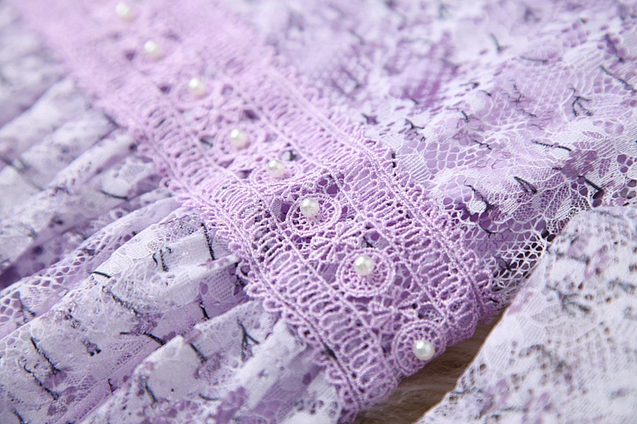 European and American women's autumn 2021 new Beaded collar with long sleeves and hollow lace Fashionable purple dress
European and American women's autumn 2021 new Beaded collar with long sleeves and hollow lace Fashionable purple dress