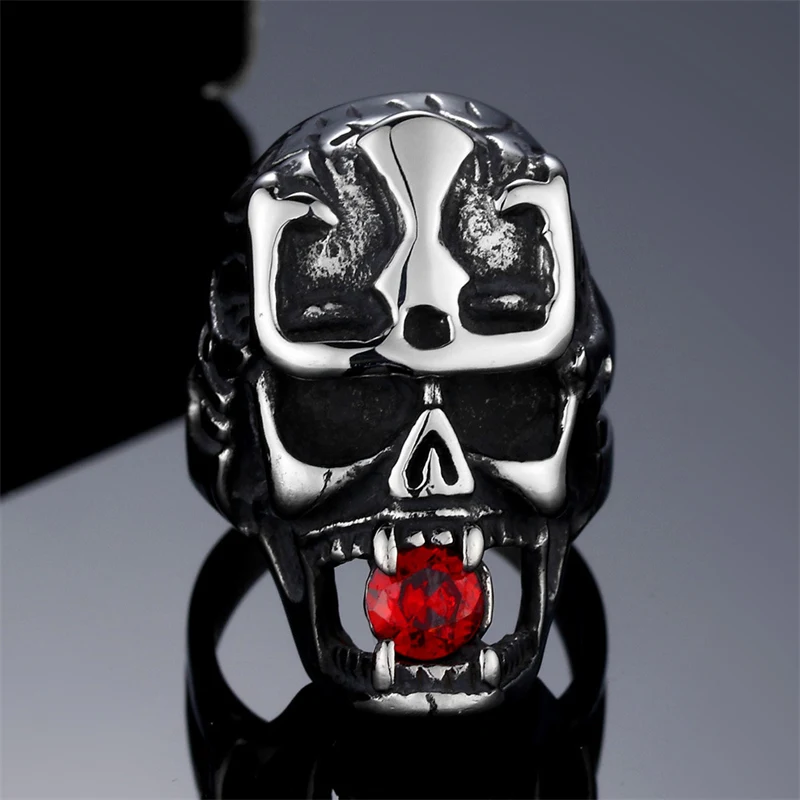 European and American Fashion personality New Skull Men's Ring Trendy Punk Hip Hop Diamond-encrusted Men Ring Jewelry wholesale
European and American Fashion personality New Skull Men's Ring Trendy Punk Hip Hop Diamond-encrusted Men Ring Jewelry wholesale