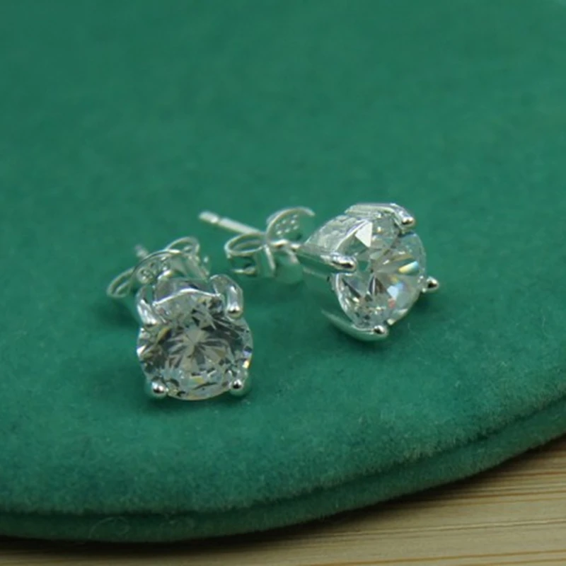 BABYLLNT 925 Silver Stud Earrings For Woman Wedding Engagement Fashion Party Charm Jewelry Gift
BABYLLNT 925 Silver Stud Earrings For Woman Wedding Engagement Fashion Party Charm Jewelry Gift