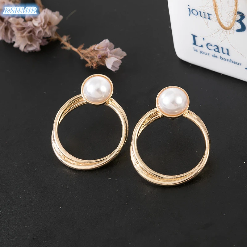 kshmir Ms delicate earrings fashion boutique eardrop temperament contracted metal geometry pearl earrings circle earrings
kshmir Ms delicate earrings fashion boutique eardrop temperament contracted metal geometry pearl earrings circle earrings