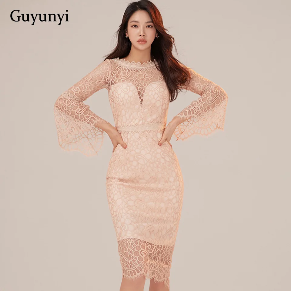 High Waist Tight Dress 2022 Spring Solid Color Perspective Lace Stand-up Collar Back Flared Sleeves Elegant Party Dress Women
High Waist Tight Dress 2022 Spring Solid Color Perspective Lace Stand-up Collar Back Flared Sleeves Elegant Party Dress Women