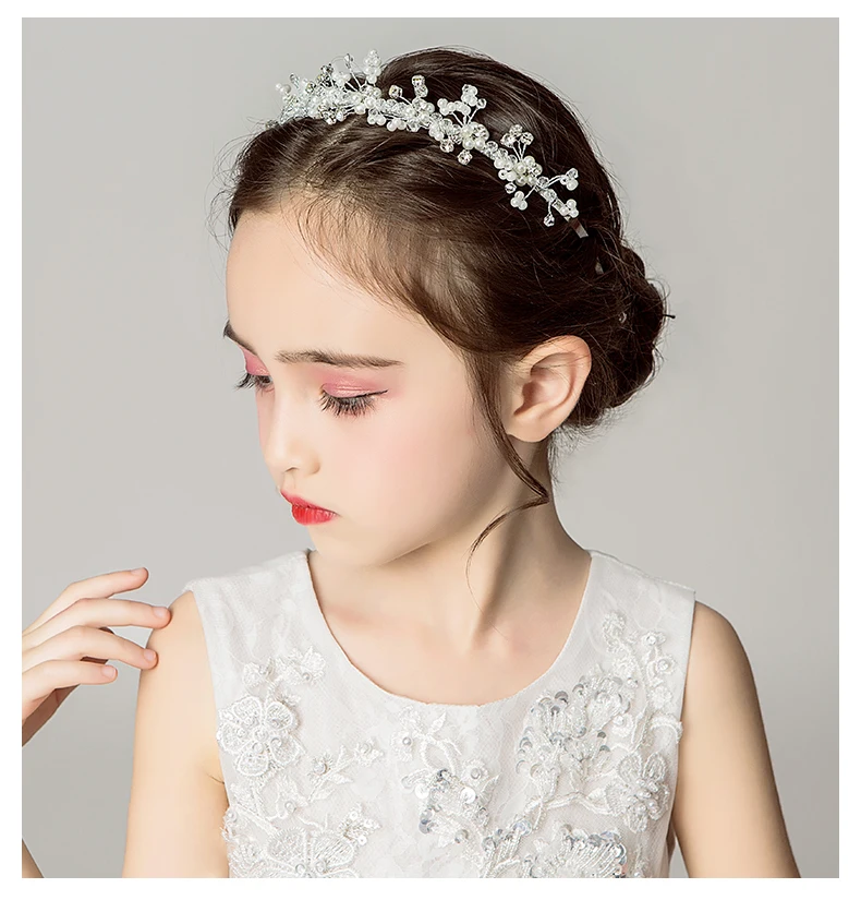 New Arrival Crystal Flower Girls Tiara Silver Hair Tiara for Girls Wedding Party Prom Retro Vintage Rhinestone Crown In Stock
New Arrival Crystal Flower Girls Tiara Silver Hair Tiara for Girls Wedding Party Prom Retro Vintage Rhinestone Crown In Stock
