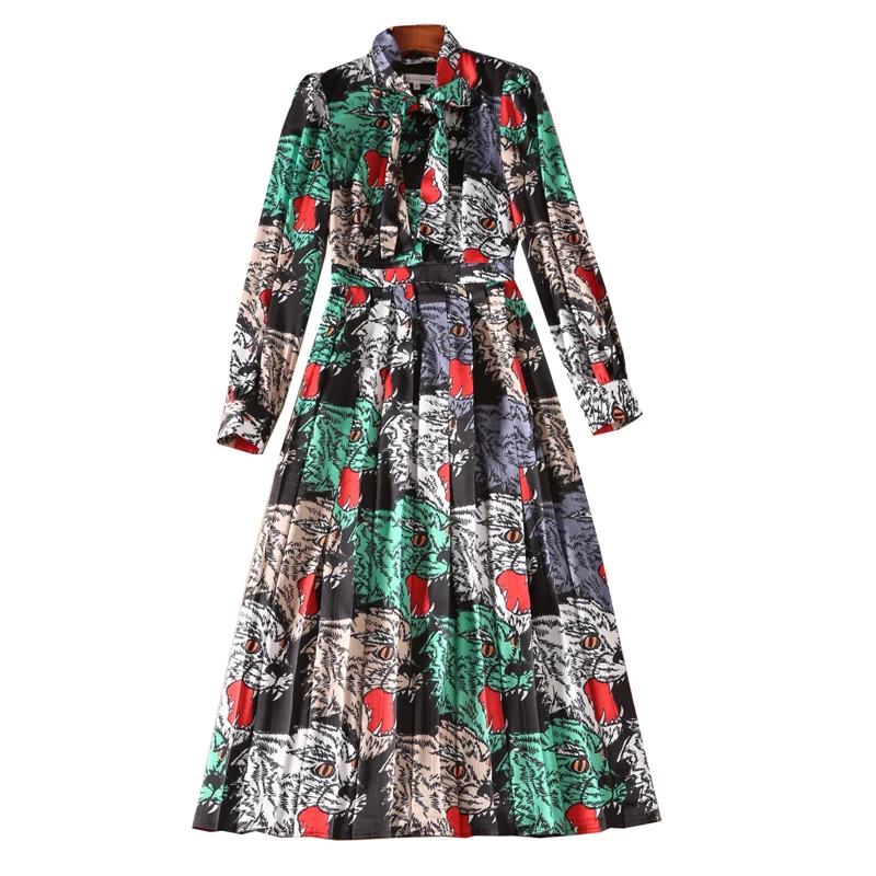 New fashion tiger printed pleated posed dress long sleeve cultivate morality new female in the fall 
New fashion tiger printed pleated posed dress long sleeve cultivate morality new female in the fall