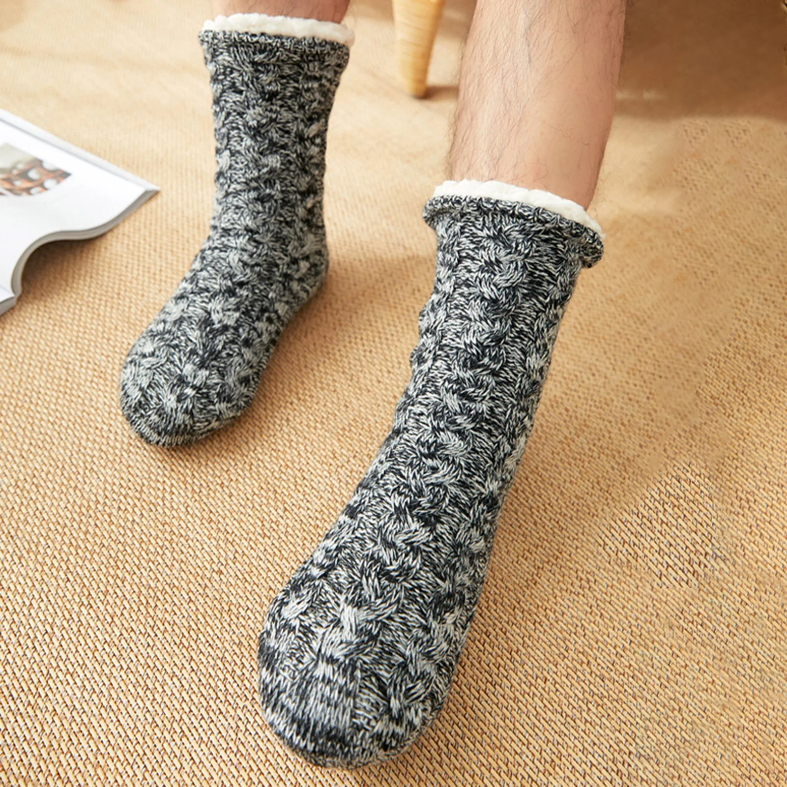 Мужские зимние носки плюшевые толстые теплые мягкие Нескользящие домашние носки до середины икры Чулочные изделия рождественские подарки
Мужские зимние носки плюшевые толстые теплые мягкие Нескользящие домашние носки до середины икры Чулочные изделия рождественские подарки