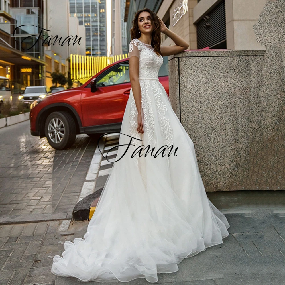 O-Neck Lace Appliques Wedding Dresses Short Sleeve A-Line Tulle Court Train Bridal Gown vestidos de novia Свадебное платье
O-Neck Lace Appliques Wedding Dresses Short Sleeve A-Line Tulle Court Train Bridal Gown vestidos de novia Свадебное платье