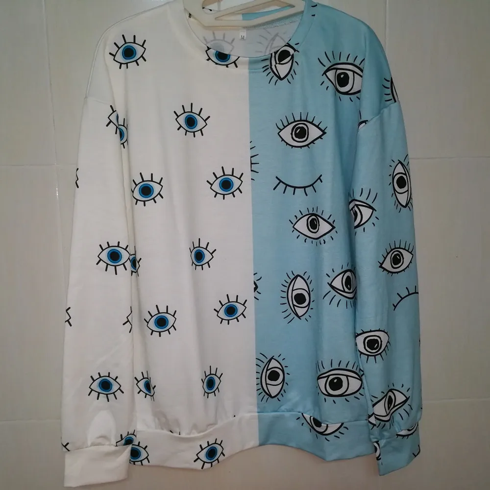 White Blue Stitching Eye Print T Shirt for Women 2020 Autumn Oversized Long Sleeve Korean Style Luxury Chic Streetwear T Shirt
White Blue Stitching Eye Print T Shirt for Women 2020 Autumn Oversized Long Sleeve Korean Style Luxury Chic Streetwear T Shirt