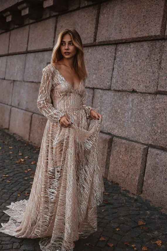 Женское вечернее платье в пол Ever Pretty, блестящее ТРАПЕЦИЕВИДНОЕ ПЛАТЬЕ С V-образным вырезом, длинным рукавом, 2021
Женское вечернее платье в пол Ever Pretty, блестящее ТРАПЕЦИЕВИДНОЕ ПЛАТЬЕ С V-образным вырезом, длинным рукавом, 2021