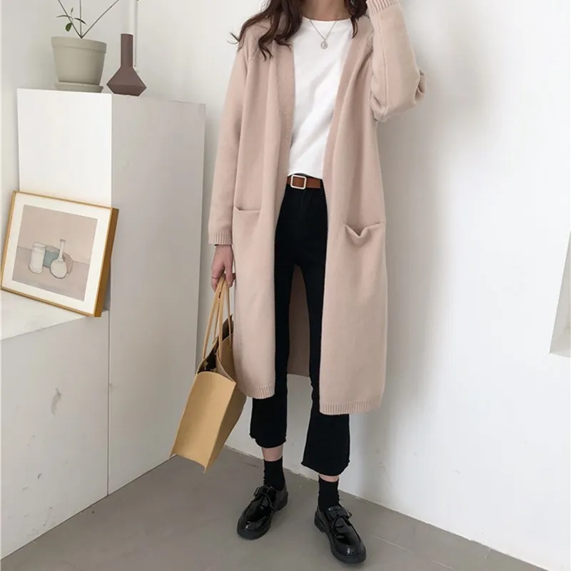 Long knitted cardigan 2021 Korean version of loose women's wool women's over-the-knee autumn and winter fashion outer sweater
Long knitted cardigan 2021 Korean version of loose women's wool women's over-the-knee autumn and winter fashion outer sweater