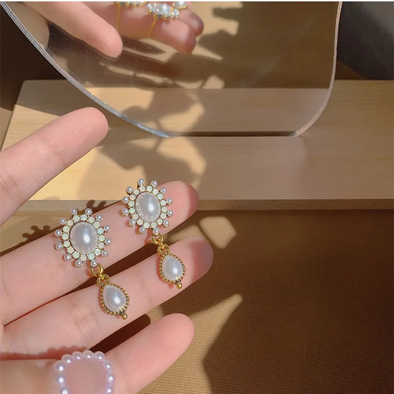 S925. Water Droplets. Earrings In 2020 The New South Korea Joker Temperament Web Celebrity Earrings Female Jewelry Accessories
S925. Water Droplets. Earrings In 2020 The New South Korea Joker Temperament Web Celebrity Earrings Female Jewelry Accessories