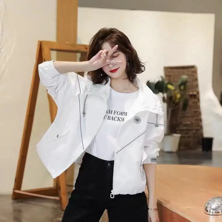 TiLeewon Short Coat Ladies Sportwear 2021Fashion Women's Spring Jacket Solid Color Wide-Waisted Collar Joker Clothing
TiLeewon Short Coat Ladies Sportwear 2021Fashion Women's Spring Jacket Solid Color Wide-Waisted Collar Joker Clothing