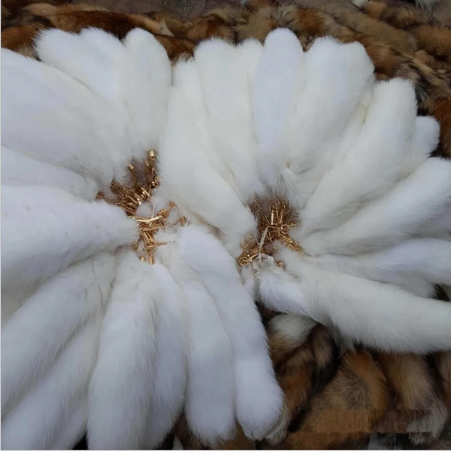 Super Huge White Fluffy Real Fox Fur Tail Cosplay Toy Handbag Accessories Key Chain Ring Hook Tassels
Super Huge White Fluffy Real Fox Fur Tail Cosplay Toy Handbag Accessories Key Chain Ring Hook Tassels