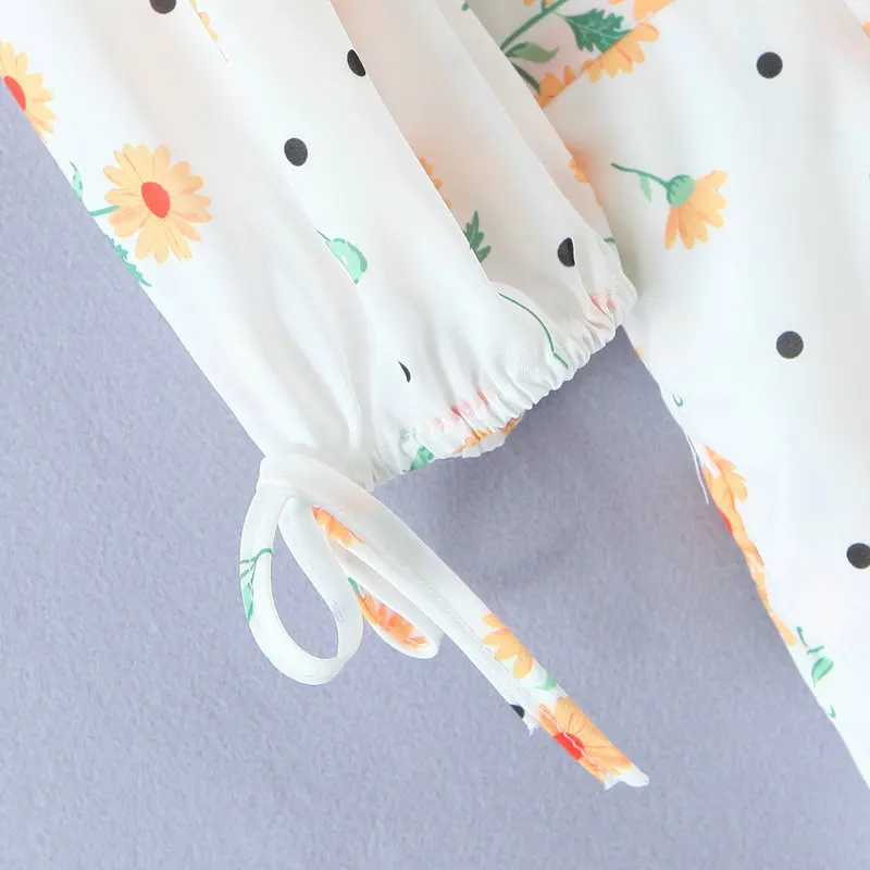 Romantic Women Summer Flower Chiffon Dress Half Puff Sleeve Horizontal Neck Lacing Up Ruffle Hem One Piece Female Holiday Robe
Romantic Women Summer Flower Chiffon Dress Half Puff Sleeve Horizontal Neck Lacing Up Ruffle Hem One Piece Female Holiday Robe