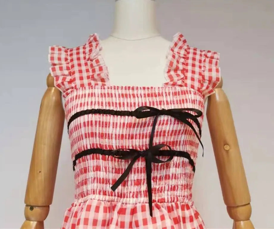 DEAT 2021 new summer fashion women clothes sqaure collar sleeveless ruffles drawstring plaided pullover short high waist dress
DEAT 2021 new summer fashion women clothes sqaure collar sleeveless ruffles drawstring plaided pullover short high waist dress