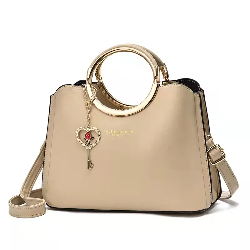 Bags new fashion Korean style tide ladies handbags simple atmosphere retro single shoulder messenger bag
Bags new fashion Korean style tide ladies handbags simple atmosphere retro single shoulder messenger bag