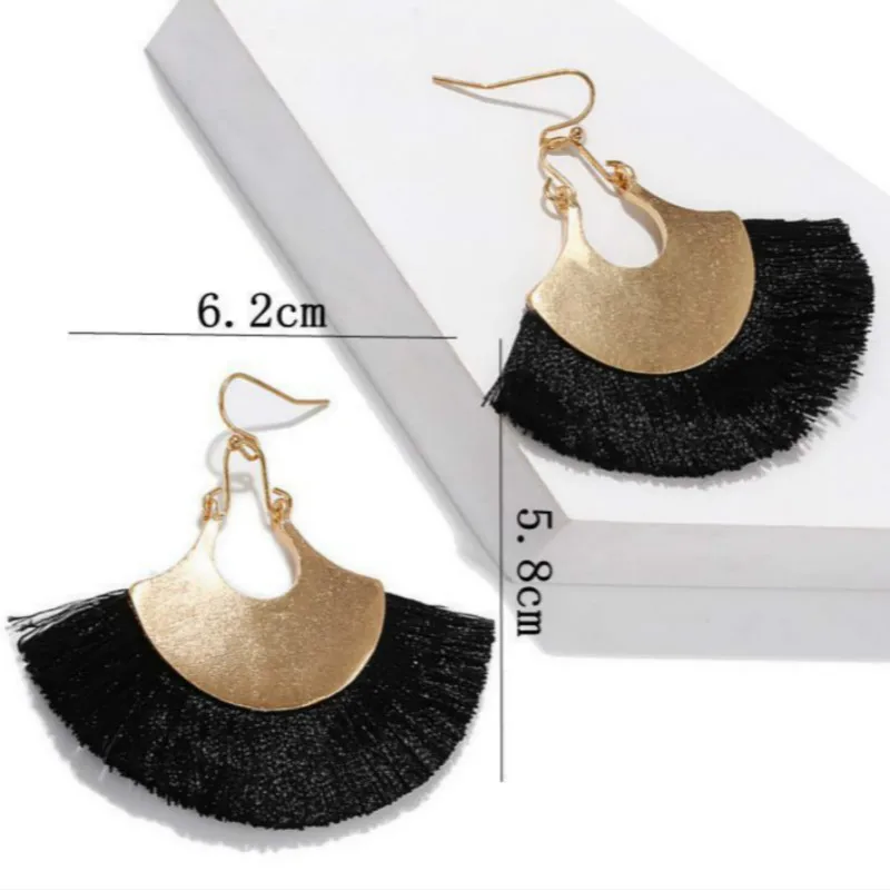 Women's Alloy Earrings Ethnic Fashion Temperament Sector Tassel Earrings
Women's Alloy Earrings Ethnic Fashion Temperament Sector Tassel Earrings