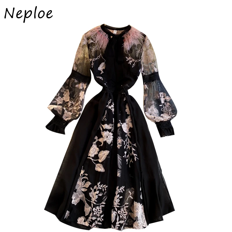 Neploe Vintage Heavy Work Flower Embroidery Dress Women High Waist Hip Sashes A Line Vestidos Spring 2021 New Elegant Robe Slim
Neploe Vintage Heavy Work Flower Embroidery Dress Women High Waist Hip Sashes A Line Vestidos Spring 2021 New Elegant Robe Slim