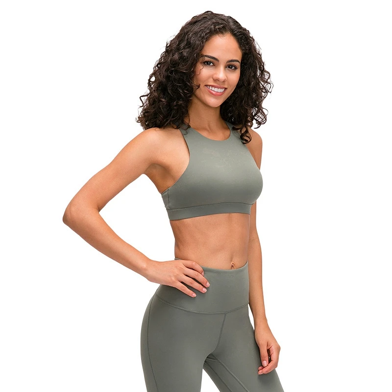 RAINBOWSHADES Women's Strappy Sports Bra Breathable Gym Enhancement Bra Cross Back Padded
RAINBOWSHADES Women's Strappy Sports Bra Breathable Gym Enhancement Bra Cross Back Padded