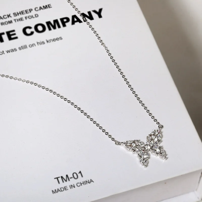 Utimtree Danity 925 Sterling Silver Butterfly Necklace For Women Jewelry Cubic Zircon Choker Collares Pendants Necklaces Female
Utimtree Danity 925 Sterling Silver Butterfly Necklace For Women Jewelry Cubic Zircon Choker Collares Pendants Necklaces Female