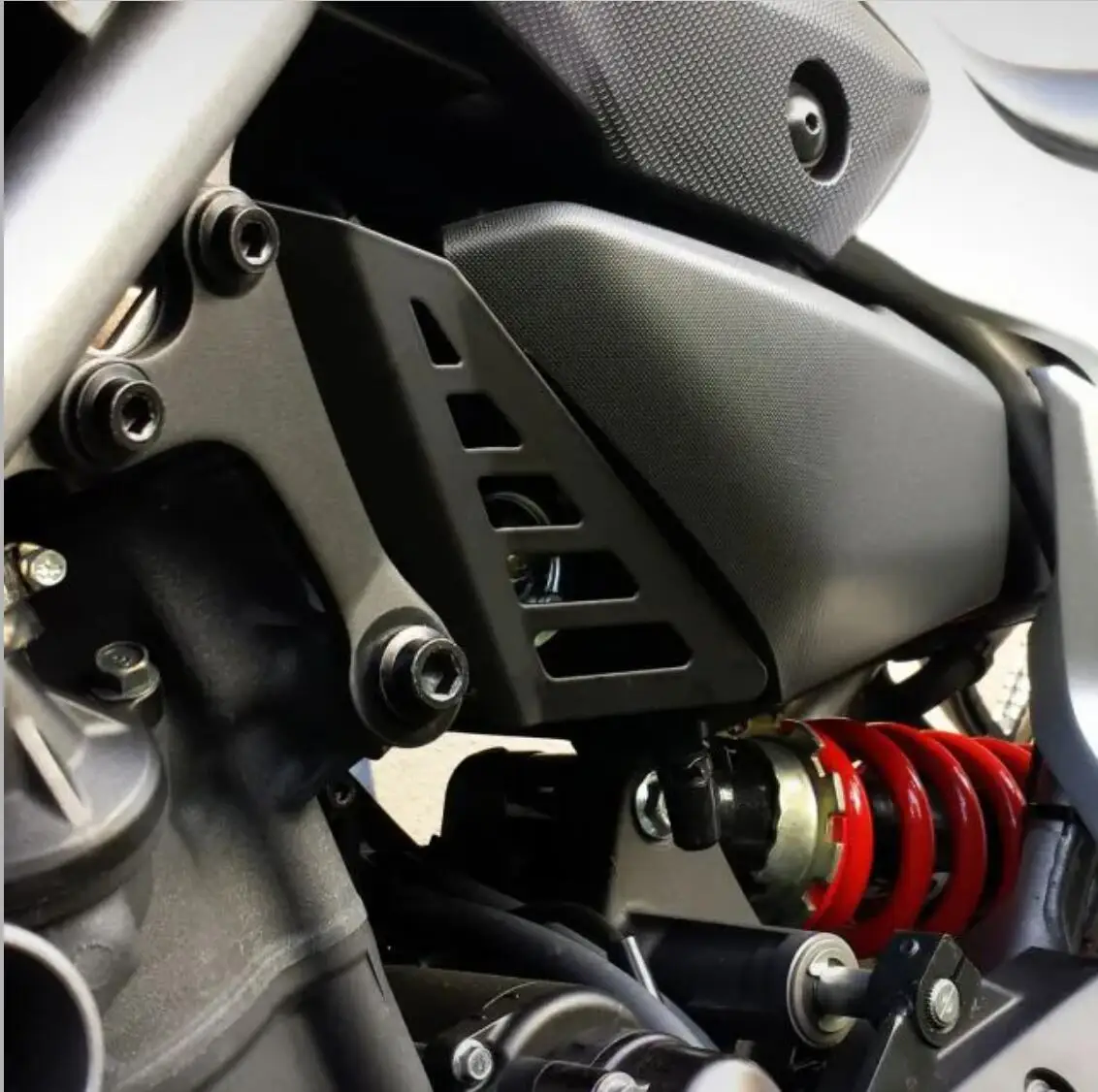 Трассировщик для Yamaha MT07 700 крышка управления акселератором мотоцикла трассировщик FZ07 трассировщик FZ07 700 7 GT 2020 фотоэлемент для мотоцикла 
Трассировщик для Yamaha MT07 700 крышка управления акселератором мотоцикла трассировщик FZ07 трассировщик FZ07 700 7 GT 2020 фотоэлемент для мотоцикла