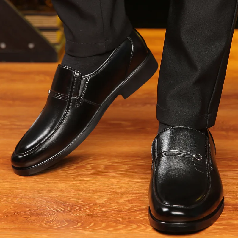 Brand Men Leather Formal Business Shoes Male Office Work Flat Shoes Oxford Breathable Party Wedding Anniversary Shoes 2019
Brand Men Leather Formal Business Shoes Male Office Work Flat Shoes Oxford Breathable Party Wedding Anniversary Shoes 2019