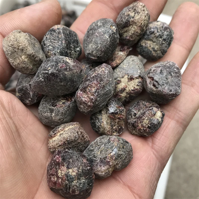 Натуральный хрустальный гранат и минеральный драгоценный камень, обработанный рейки, образцы первичного драгоценного камня, используемые ...
Натуральный хрустальный гранат и минеральный драгоценный камень, обработанный рейки, образцы первичного драгоценного камня, используемые ...