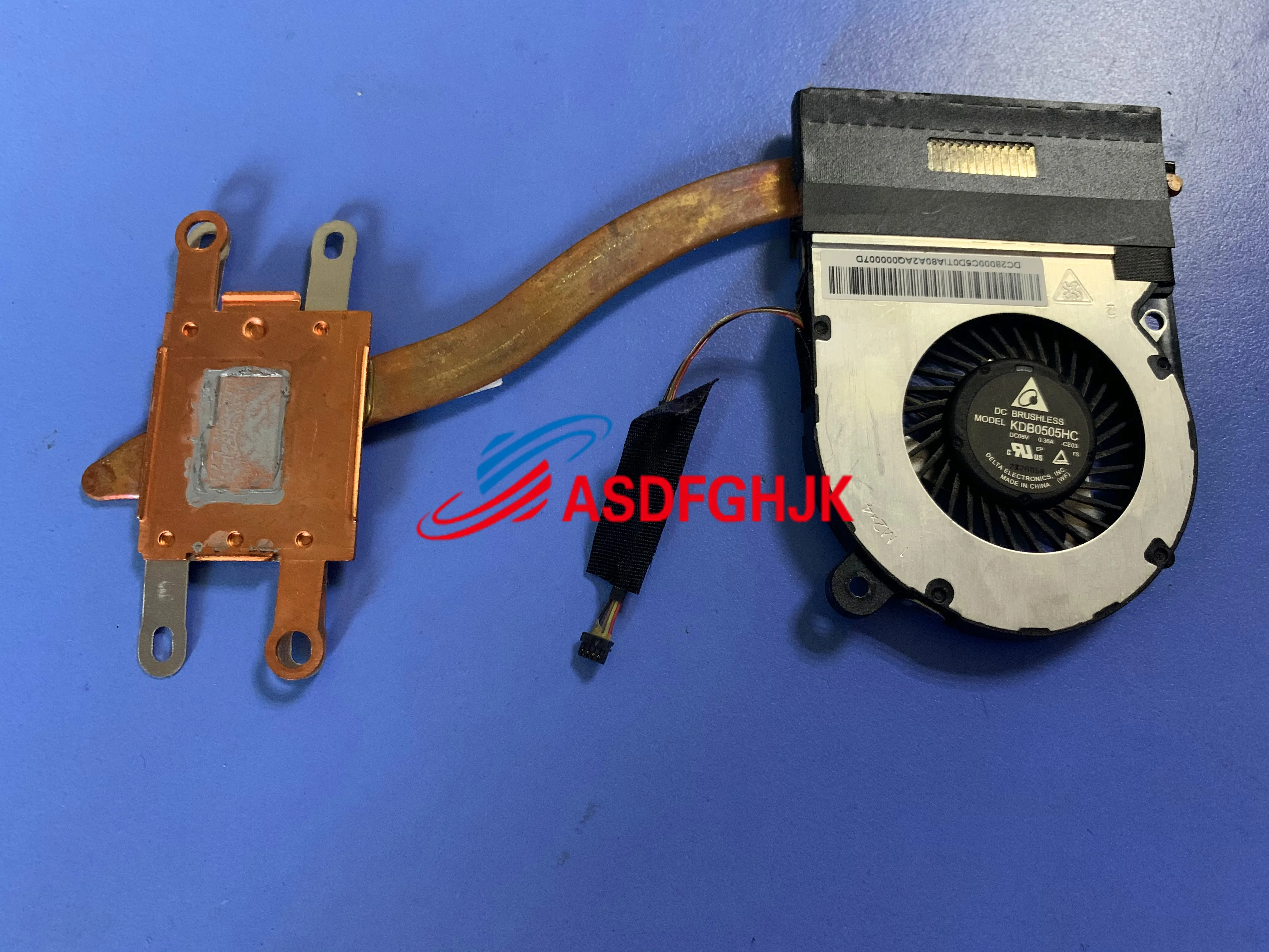 CPU Cooling Fan heat sink For Acer Iconia W700 DC28000C5D0 KDB0505HC-CE03 AT0SM0010F0F
CPU Cooling Fan heat sink For Acer Iconia W700 DC28000C5D0 KDB0505HC-CE03 AT0SM0010F0F