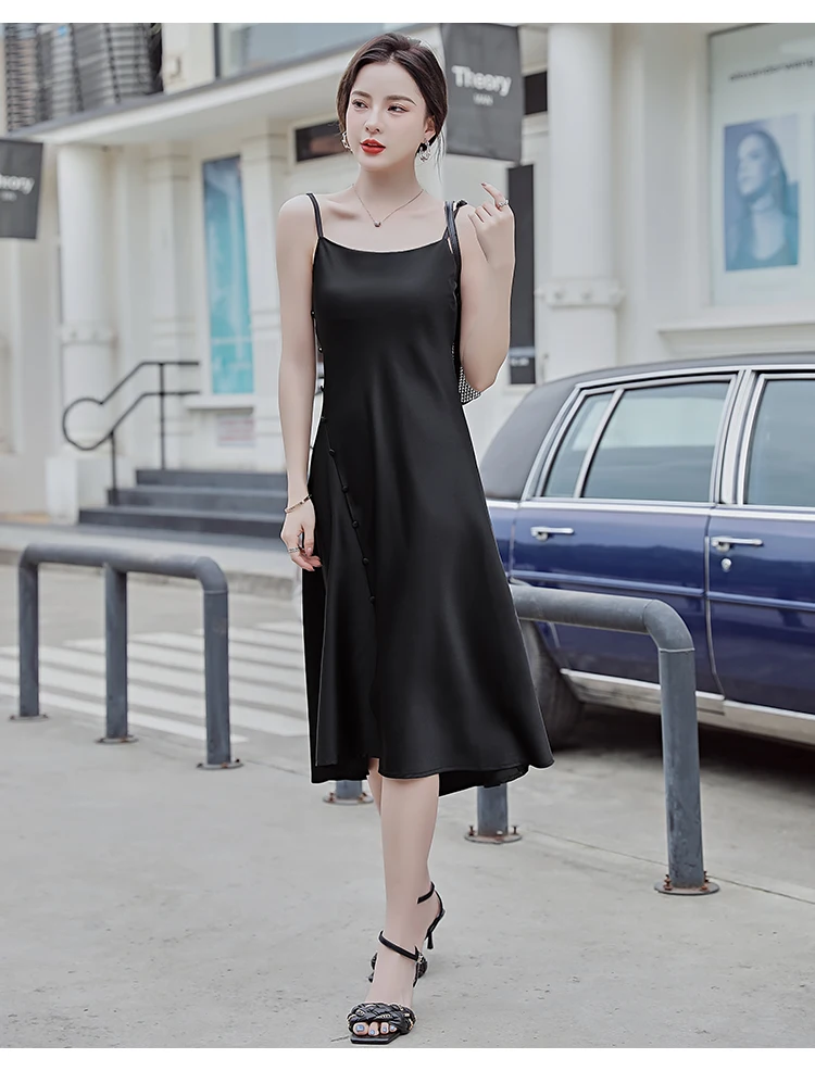 2021 New Women Spaghetti Strap Dress Sexy Solid Slim Lady Oblique breasted design Dress midi Dresses Female Banquet party Dress
2021 New Women Spaghetti Strap Dress Sexy Solid Slim Lady Oblique breasted design Dress midi Dresses Female Banquet party Dress